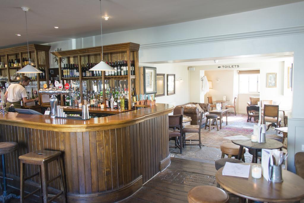 The Swan Hotel Wedmore Buitenkant foto