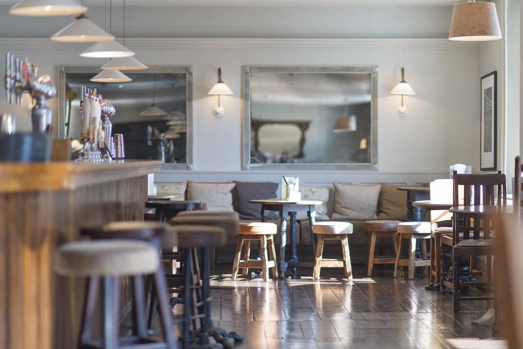 The Swan Hotel Wedmore Buitenkant foto