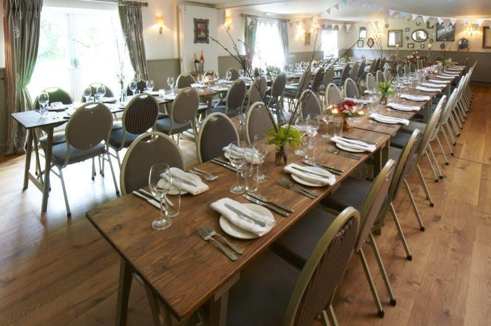 The Swan Hotel Wedmore Buitenkant foto