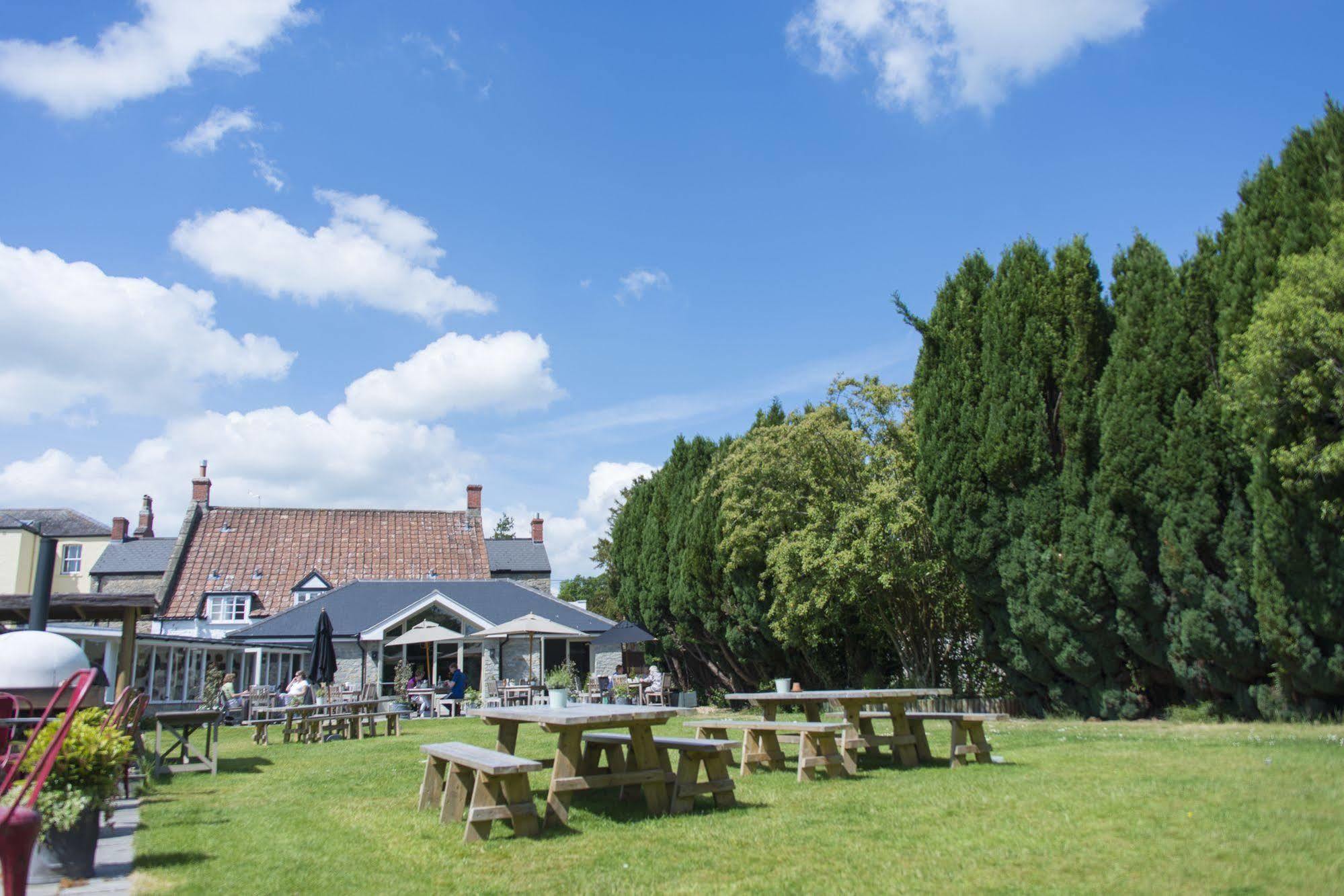 The Swan Hotel Wedmore Buitenkant foto